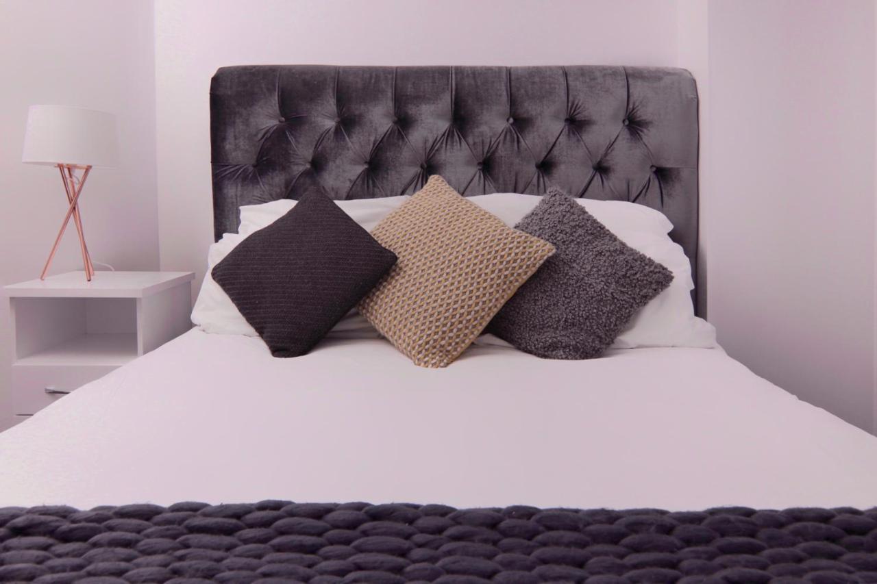 Bayview Apartments Ballygally  Buitenkant foto