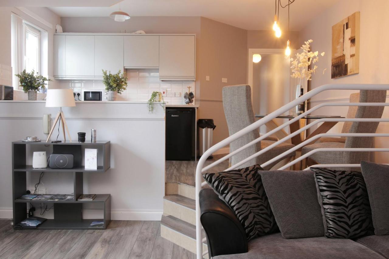 Bayview Apartments Ballygally  Buitenkant foto