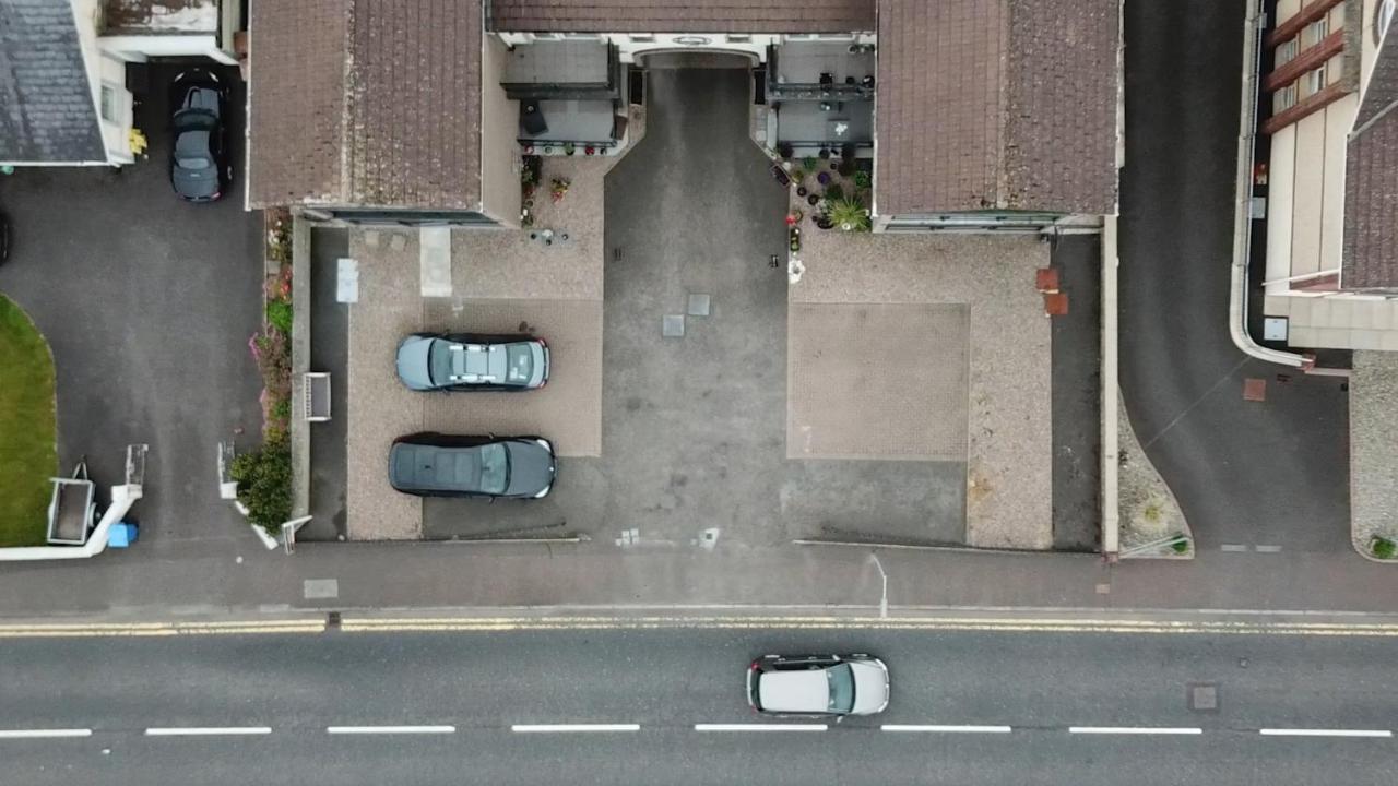 Bayview Apartments Ballygally  Buitenkant foto
