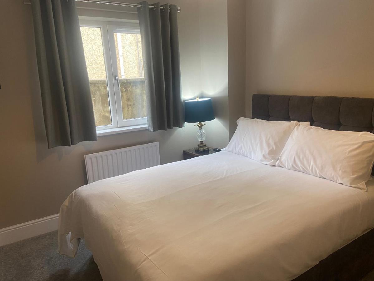 Bayview Apartments Ballygally  Buitenkant foto
