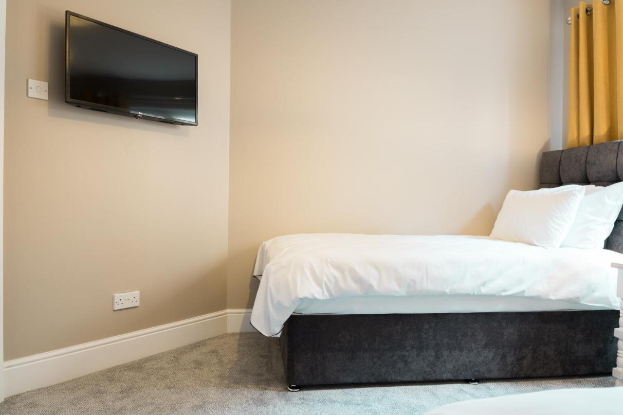 Bayview Apartments Ballygally  Buitenkant foto