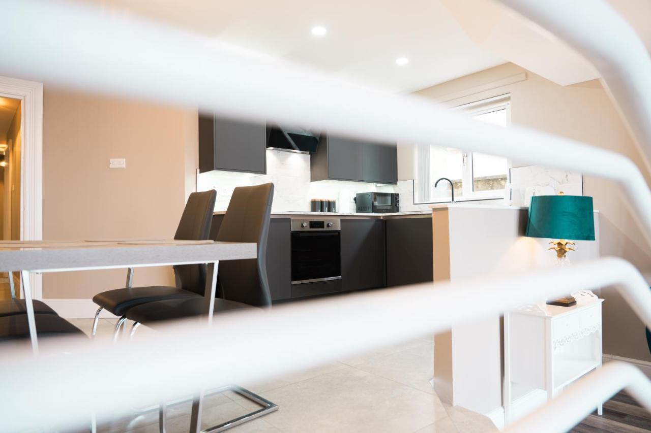 Bayview Apartments Ballygally  Buitenkant foto