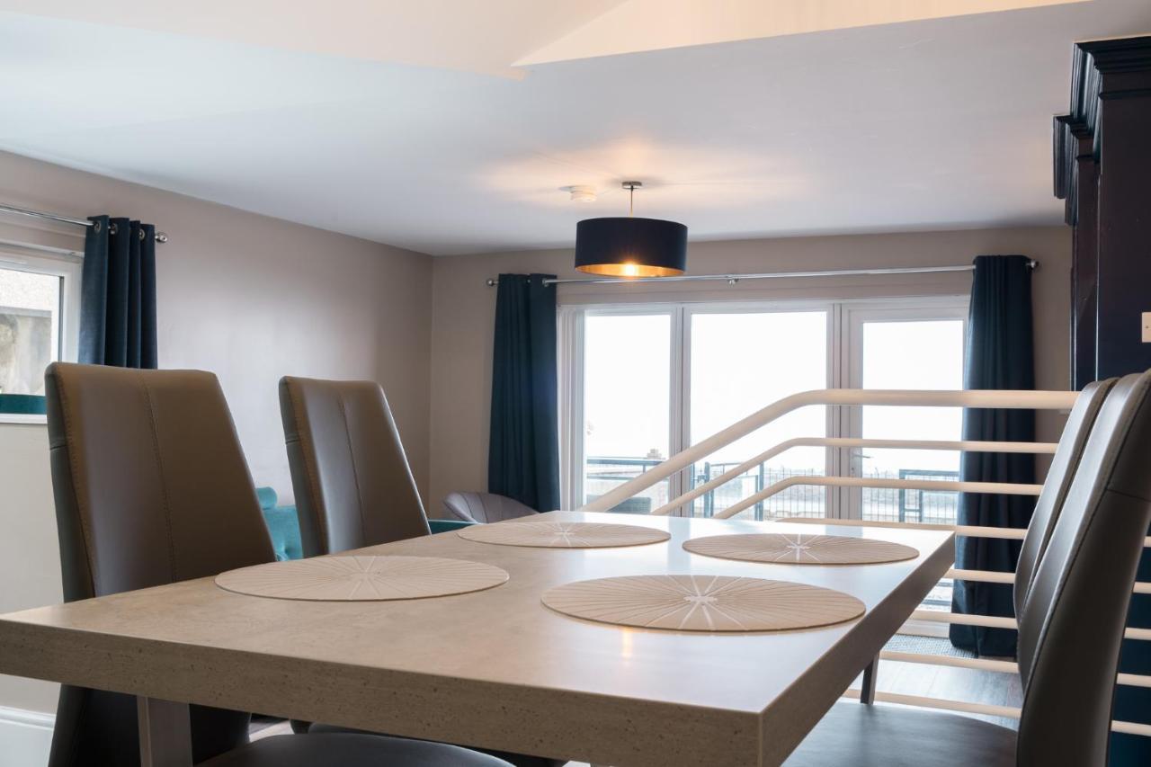 Bayview Apartments Ballygally  Buitenkant foto