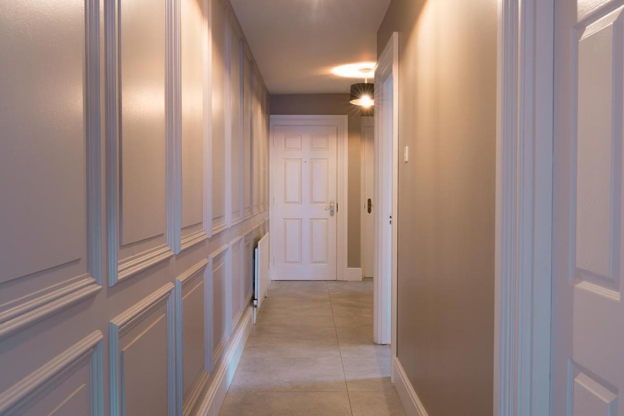 Bayview Apartments Ballygally  Buitenkant foto