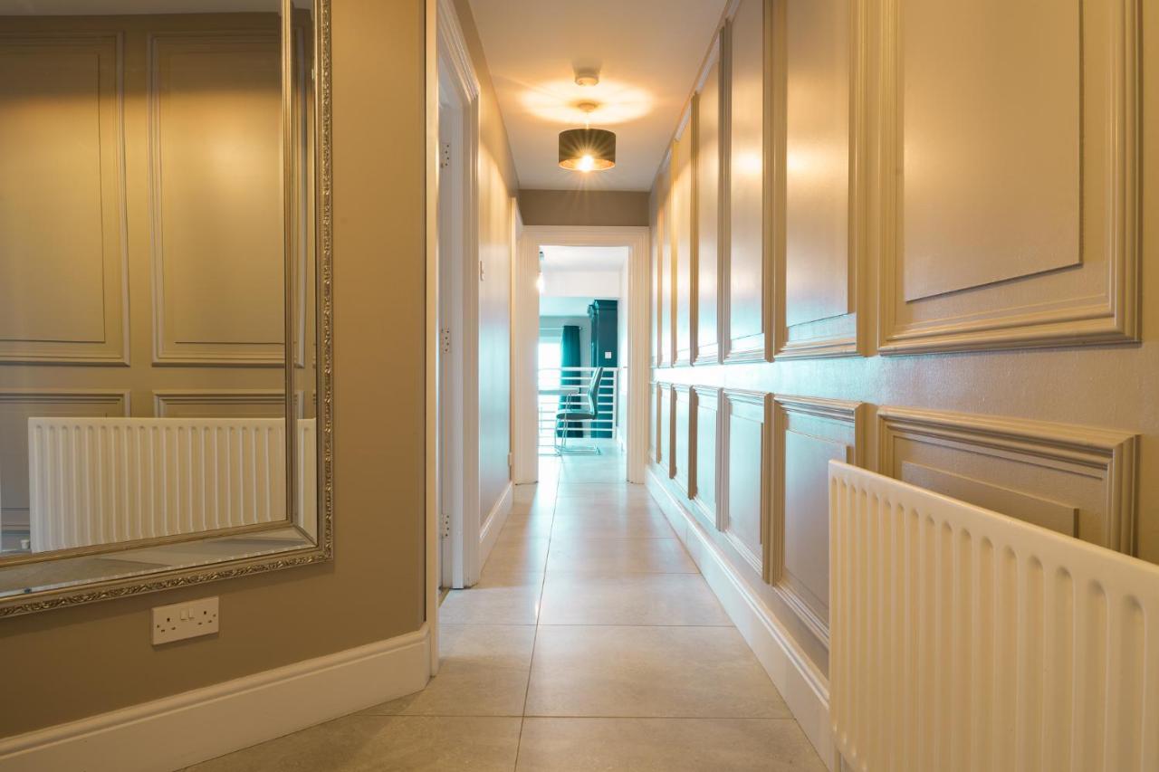 Bayview Apartments Ballygally  Buitenkant foto
